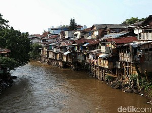 Jokowi Rujuk Master Plan Antibanjir 73, PDIP: Anies Harus Berani Gusur