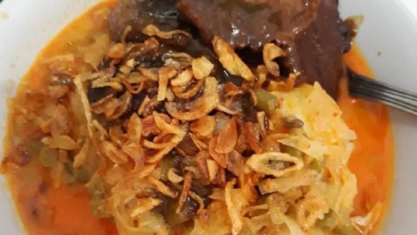 Lontong Sayur Betawi, Sarapan Komplet yang Selalu Bikin Ketagihan