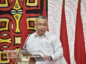 Disoal Dahnil, Mendes Tegaskan Jalan Desa 191 Ribu Km Bukan Simsalabim