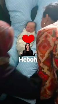 Anak Raisa dan Hamish Daud dalam Bingkai Foto