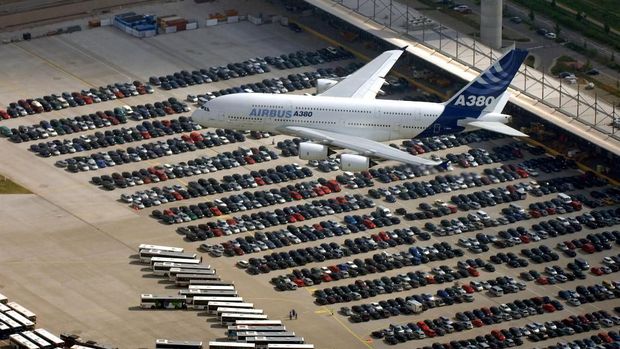 'Bunuh' Pesawat A380, Laba Airbus Anjlok 86%
