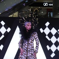 Diungkap Ivan, gaun itu akan ia jual Rp 250 juta. Tak hanya selama pameran Modo 2019 berlangsung, namun seterusnya hingga laku terjual. Hasil penjualannya pun bukan dinikmati Ivan, melainkan ingin ia sumbangkan untuk anak-anak yang membutuhkan di Indonesia. Foto: Dok. Moh. Abduh/Wolipop