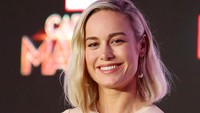 Brie Larson tampil menawan kala menyapa para wartawan yang sudah menanti di Singapura. Suhaimi Abdullah/Getty Images