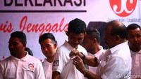 Nantinya, JALA akan bergabung dengan Tim Nasional Jenggala Center untuk bergerak memenangkan paslon 01 dalam kontestasi Pilpres 17 April 2019 mendatang.