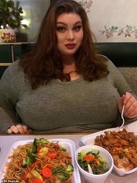 Wouw, Wanita Ini Dibayar untuk Makan 10.000 Kalori Per Hari!