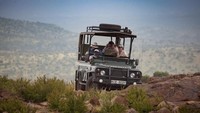 200 Masyarakat sekitarnya bekerja sebagai pemandu dan staff dari Loisaba Conservancy (Loisaba Conservancy/Facebook) 