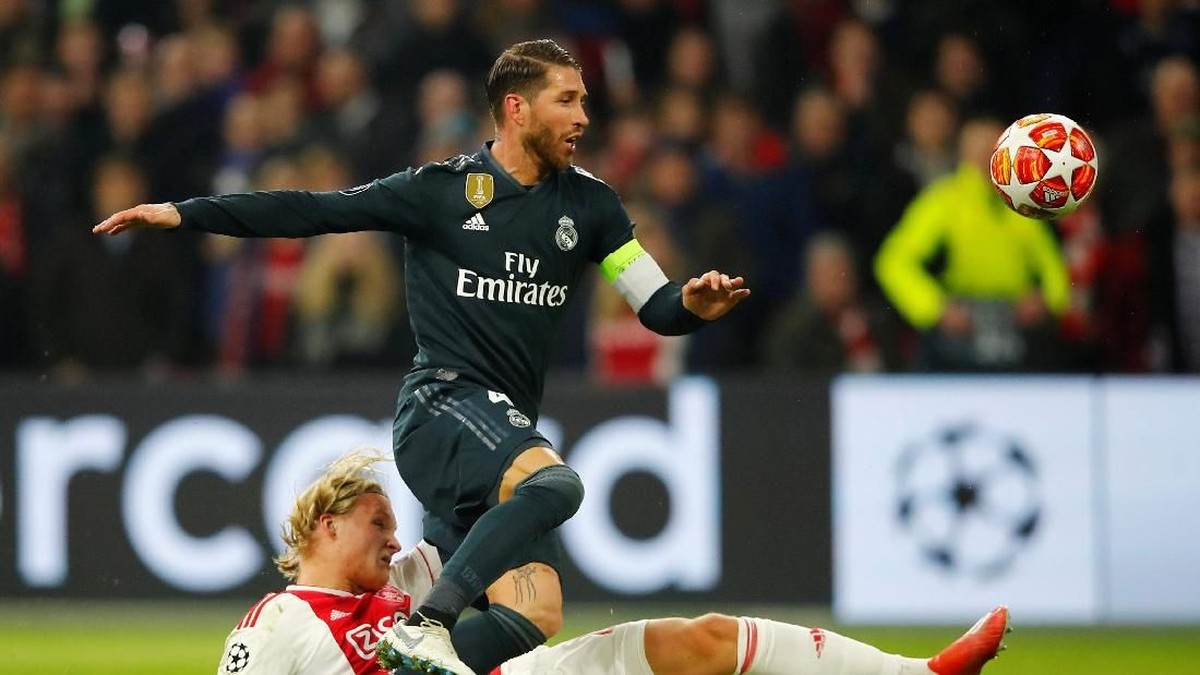 Sergio Ramos dituding sengaja mendapat kartu kuning (Wolfgang Rattay/Reuters)