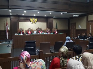 Kasus Suap Gatot Pujo, Eks Anggota DPRD Sumut Divonis 4 Tahun Bui