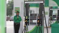 BP berkomitmen untuk mewujudkan masa depan yang rendah karbon, yang bertujuan untuk mengurangi emisi gas rumah kaca dalam kegiatan operasinya. Pool/BP AKR Fuels Ritel.