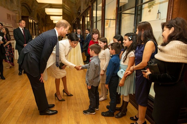 Kemunculannya ini hanya beberapa hari setelah surat yang diduga ditulis Meghan untuk sang ayah, Thomas Markle, mengemuka di publik. Surat tersebut berisikan luapan kekecewaan Meghan terhadap perilaku ayahnya.  Foto: Getty Images