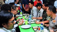 Kunjungan itu dilakukan dalam rangka meninjau langsung kondisi dan keamanan wilayah Morowali. Salah satunya ke PT. IMIP terkait isu Tenaga Kerja Asing yang lebih banyak dibandingkan Tenaga Kerja Lokal. Istimewa/Dok. Kabidpenum Puspen TNI.