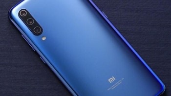 Xiaomi lebih fokus dalam pengembangan desain di produknya kali ini dibandingkan dengan Mi 8. Direktur Produk Xiaomi Wang Teng Thomas mengatakan bahwa Mi 9 dirancang oleh orang yang mendesain Mi 6. Foto: Weibo