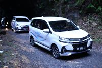 Gempuran Low MPV di Awal 2019, Avanza sampai Livina