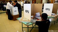 Simulasi pemilu ini diharapkan membantu para penyandang disabilitas saat akan mencoblos pada April mendatang.