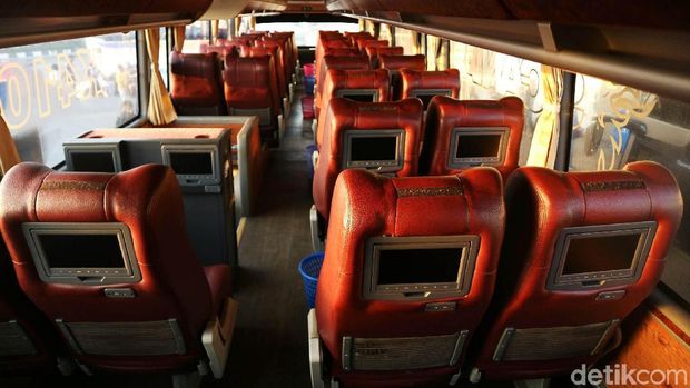 Sensasi Naik Bus Tingkat Pulang Pergi Jakarta-Semarang