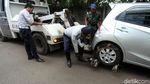 Parkir Sembarangan, Mobil-mobil Ini Diangkut Dishub DKI