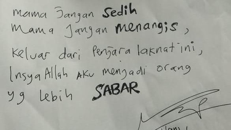 Ahmad Dhani Tulis Surat di Tahanan: Mama Jangan Sedih dan Menangis Ahmad Dhani Tulis Surat di Tahanan: Mama Jangan Sedih dan Menangis