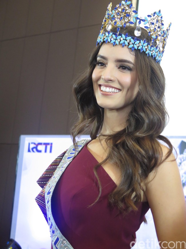 Model berusia 26 tahun ini rupanya jatuh cinta pada Indonesia. Bahkan ia pun mengakui tak ingin pergi dari Tanah Air. Foto: Anggi Mayasari/Wolipop