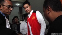Sebelumnya, Richard Muljadi dituntut 1 tahun atas penggunaan kokain di toilet Restoran Vong, SCBD, Jaksel, pada 22 Agustus 2018 yang lalu.