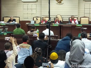 Mantan Bupati Tulungagung Divonis 10 Tahun, Ini Rekam Jejak Kasusnya