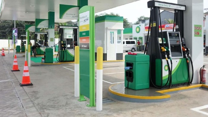 BP AKR Fuels Retail mengumumkan bahwa empat SPBU pertama mereka di Indonesia kini telah dibuka. Begini kondisi SPBU milik BP AKR Fuels Retail.
