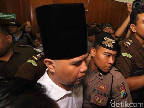 Selama di Medaeng, Ahmad Dhani Hobi Baca dan Rajin Salat