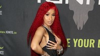 Cardi B terlihat begitu seksi dengan jumpsuit hitam. Tommaso Boddi/Getty Images for Ignite