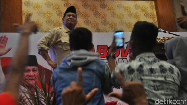 BPN: Prabowo akan Beri Kejutan di Debat, Rugi Nggak Nonton! BPN: Prabowo akan Beri Kejutan di Debat, Rugi Nggak Nonton!
