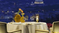 Di Roma ada restoran La Pergola, salah atu restoran dengan konsep fine-dining terbaik di dunia. Di sini para pasangan akan disajikan engan berbagai makanan khas Italia, lengkap dengan pemandangan kota yang indah. Foto: Istimewa