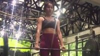 Siapa sangka ia justru ketagihan. Terus pas nge-gym kok anger-nya keluar semua, malah jadi angkat berat-berat tuh enak, kata Gita saat dihubungi detikHealth. Foto: Dok. Gita Bachtiar
