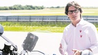 Motor balap Ducati ini disapa For Tomorrow, dan merupakan karya Ducati Head of Innovation, Pierluigi Zampieri. Foto: Pool (MCN)