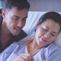 Raisa melahirkan putri pertamanya dengan Hamish Daud pada Selasa (12/2/2019) di sebuah rumah sakit di daerah Jakarta Selatan. Kala itu Raisa melahirkan melalui operasi caesar. Foto: Instagram Hamish Daud