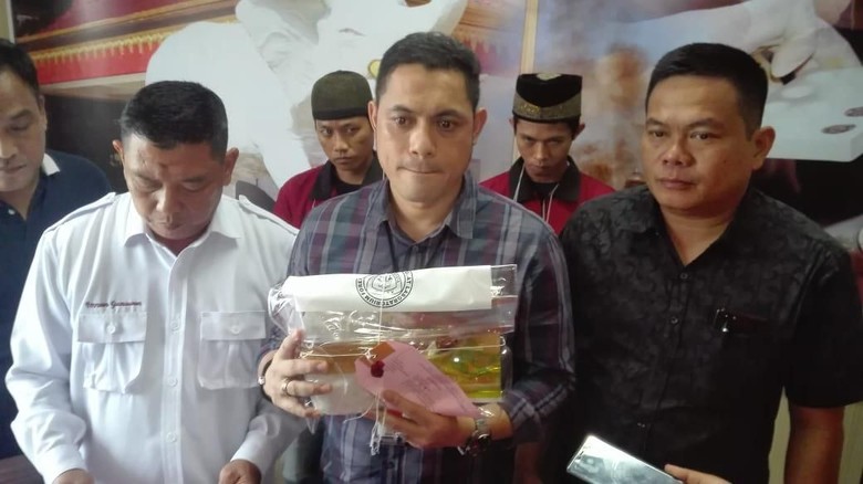Kurir yang Dikendalikan Napi LP Jambi Ditangkap, 1 Kg Sabu Disita Kurir yang Dikendalikan Napi LP Jambi Ditangkap, 1 Kg Sabu Disita