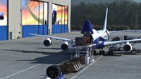 Airbus mengumumkan penghentian produksi jet penumpang kabin dua tingkatnya, A380. Sementara itu, Boeing dengan pesawat berjenis sama, 747 sedang asyik merayakan Hari Valentine (Boeing)