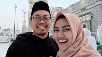 Setelah lama memebsarkan Bukalapak, Achmad Zaky mengundurkan diri dari CEO Bukalapak pada awal tahun lalu dan menjadi penasihat. Ia kemudian juga sibuk di bidang lain seperti menjadi investor. Posisinya sebagai CEO Bukalapak digantikan oleh Rachmat Kaimuddin. Foto: Instagram