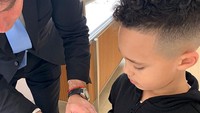 Caiden membelikan Nori kalung seharga puluhan juta. Dok. Instagram/caiden817