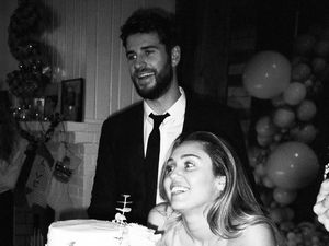 Foto-foto Pernikahan Miley Cyrus dan Liam yang Belum Terekspos