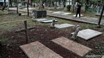 Napak Tilas Sisa-sisa Kolonial Belanda di Museum Taman Prasasti