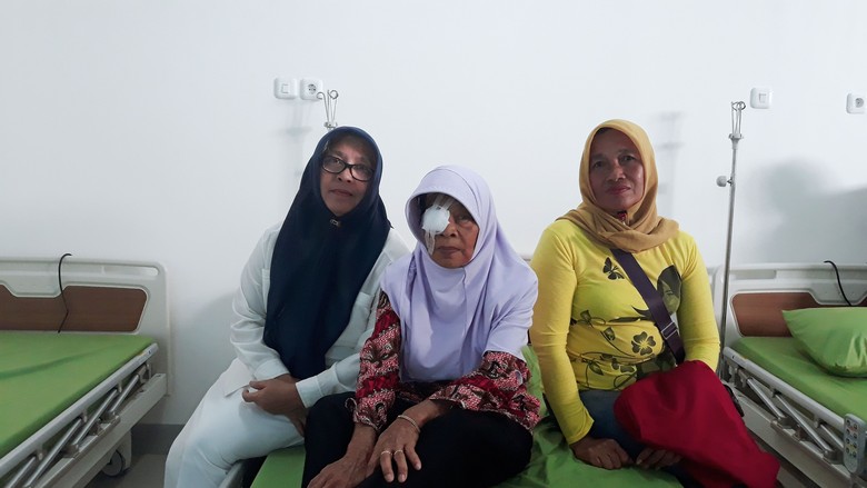 Demi Operasi Katarak Gratis, Sunarsih Tempuh 460 Km dengan Bus Demi Operasi Katarak Gratis, Sunarsih Tempuh 460 Km dengan Bus