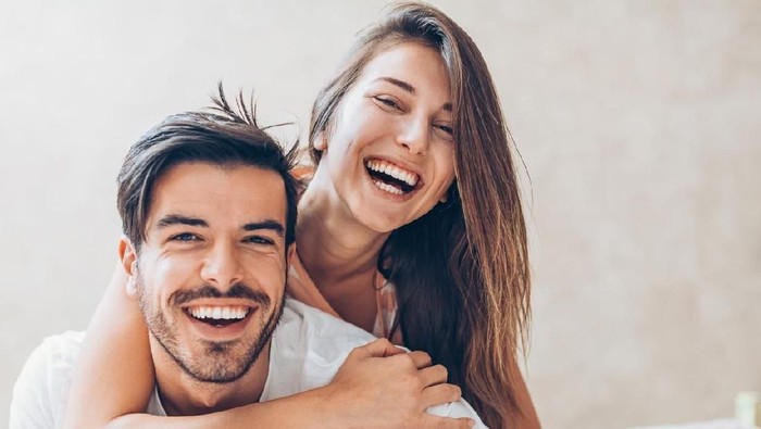 Ilustrasi pasangan muda. Foto: iStock Ilustrasi pasangan muda. Foto: iStock