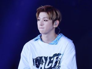 Demi Kang Daniel, Fan Rela Beli Tanah di Skotlandia dan Sewa Billboard