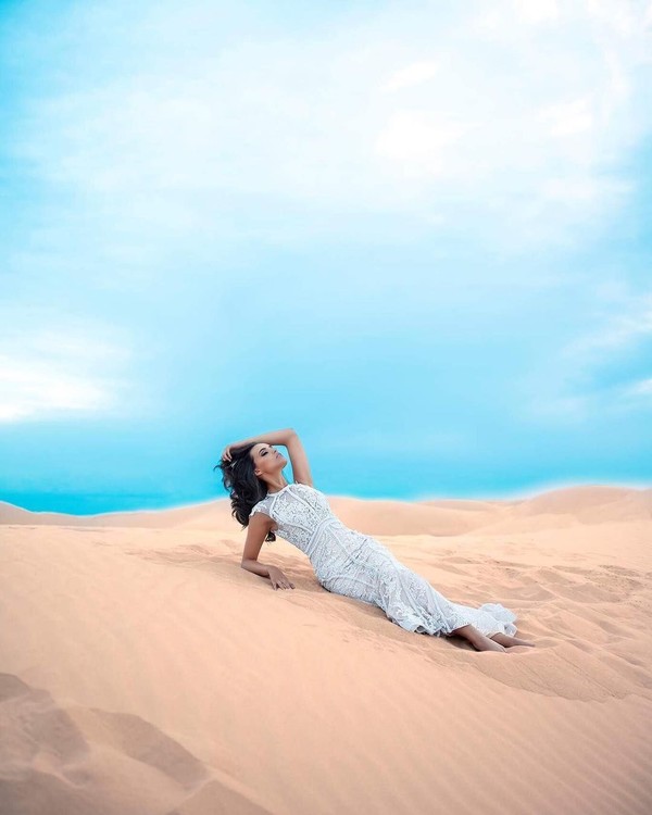 Tahukah kamu kalau Meksiko punya gurun pasir yang bernama San Nicolas Dunes. Vanessa Ponce menyebutnya sebagai tempat yang luar biasa indah! (Instagram/vanessaponcedeleon)Â Tahukah kamu kalau Meksiko punya gurun pasir yang bernama San Nicolas Dunes. Vanessa Ponce menyebutnya sebagai tempat yang luar biasa indah! (Instagram/vanessaponcedeleon)Â