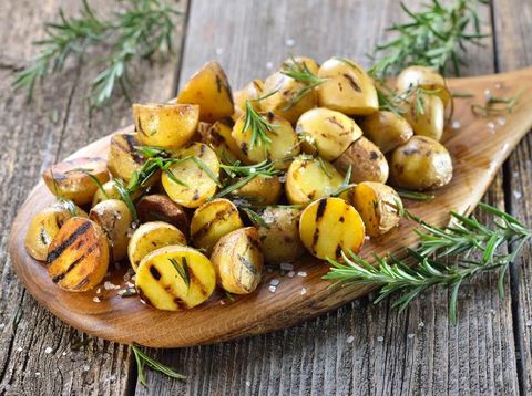 Rosemary, bahan alami untuk menghilangkan bau badan.