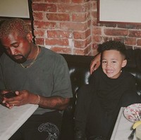 Keluarga Caiden dan West memang dekat. Kanye West sering bekerjasama dengan Consequnce. Beberapa lagu Kanye diciptakan oleh Consequence.Foto: Istimewa