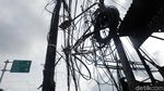 Duh! Kabel-kabel di Duri Kosambi Kusut Banget
