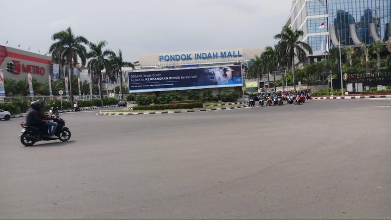 Viral, Video Pembalap Liar Drifting di Jalan Metro Pondok Indah Viral, Video Pembalap Liar Drifting di Jalan Metro Pondok Indah