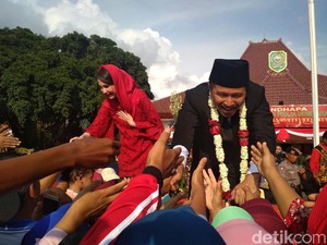 Tugas Baru Arumi Bachsin Sebagai Istri Wakil Gubernur Jatim