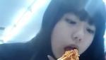 Bermain Drama Best Chicken, Ini Momen Seru Kim So Hye Saat Makan