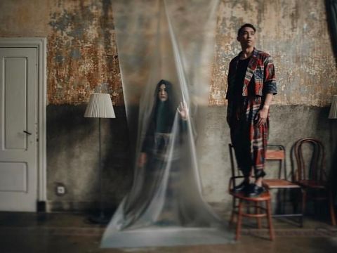 Bikin Merinding, Undangan Pocong dan Tamu Gaib di Pernikahan Risa Saraswati