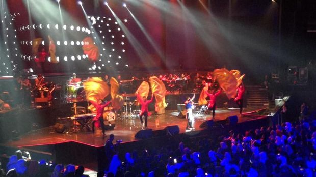 Sihir Kolaborasi di Konser Perjalanan Penuh Keajaiban Hedi Yunus 